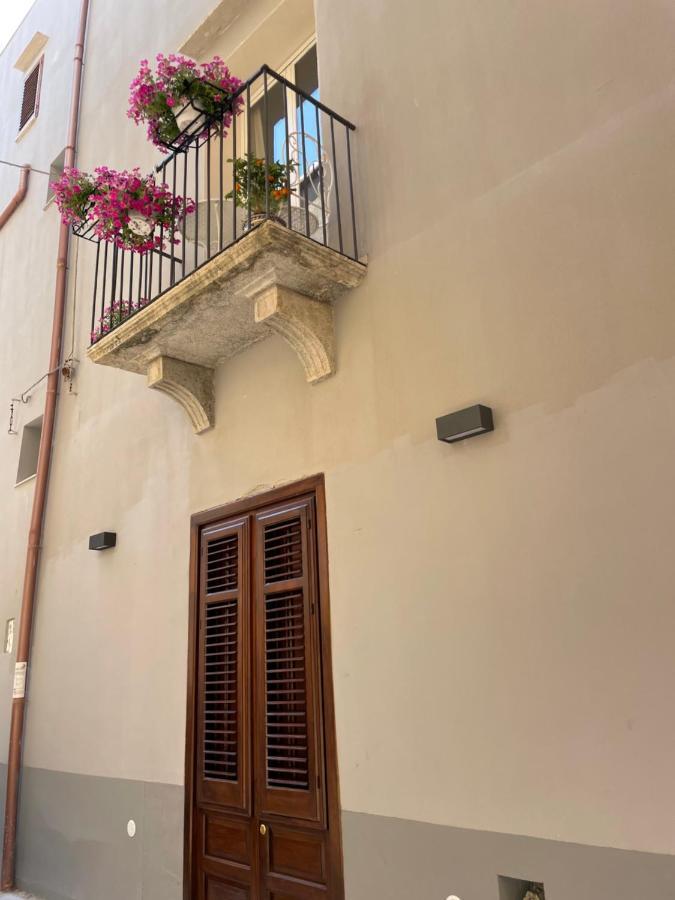 Domus Federiciana Hotel Castellammare del Golfo Bagian luar foto